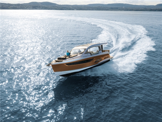 德国汉斯多宝视讯Sealine C390